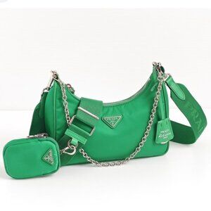 PRADA Re-edition Green W/P Nylon Shoulder Bag ccofb799-102525
